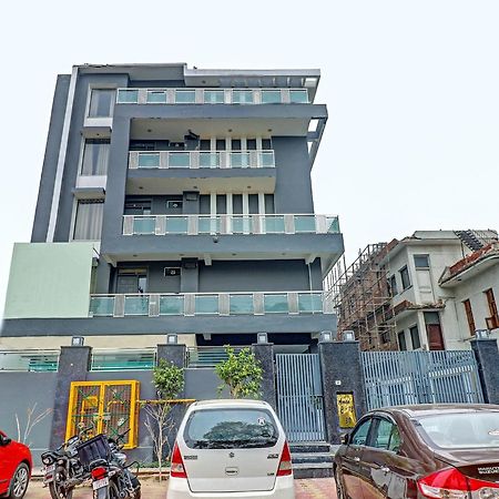 Готель Townhouse Sector 30 Near Botanic Garden Of Indian Republic Нойда Екстер'єр фото