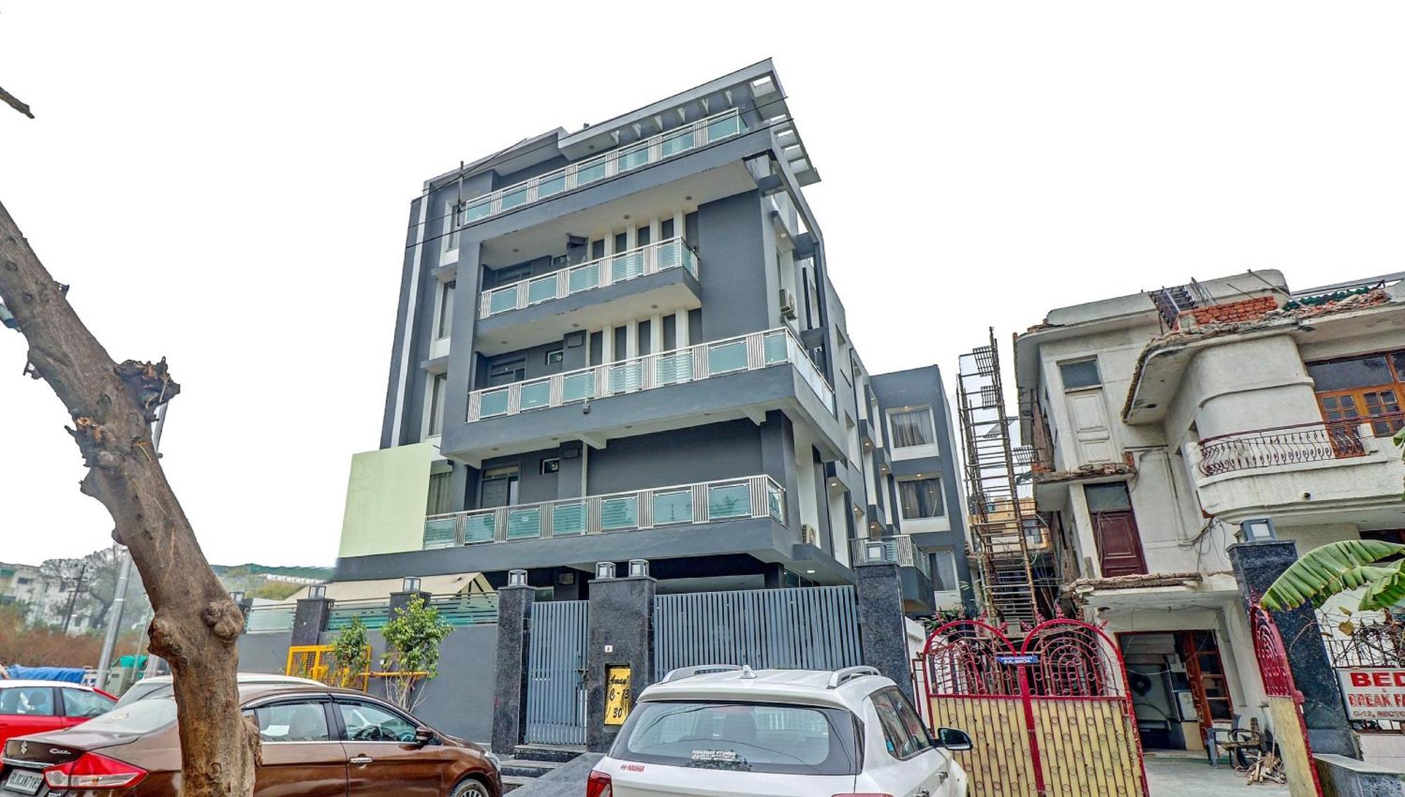 Готель Townhouse Sector 30 Near Botanic Garden Of Indian Republic Нойда Екстер'єр фото